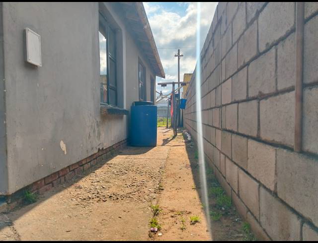 3 BEDROOM HOUSE FOR SALE IN MOTHERWELL NU 7